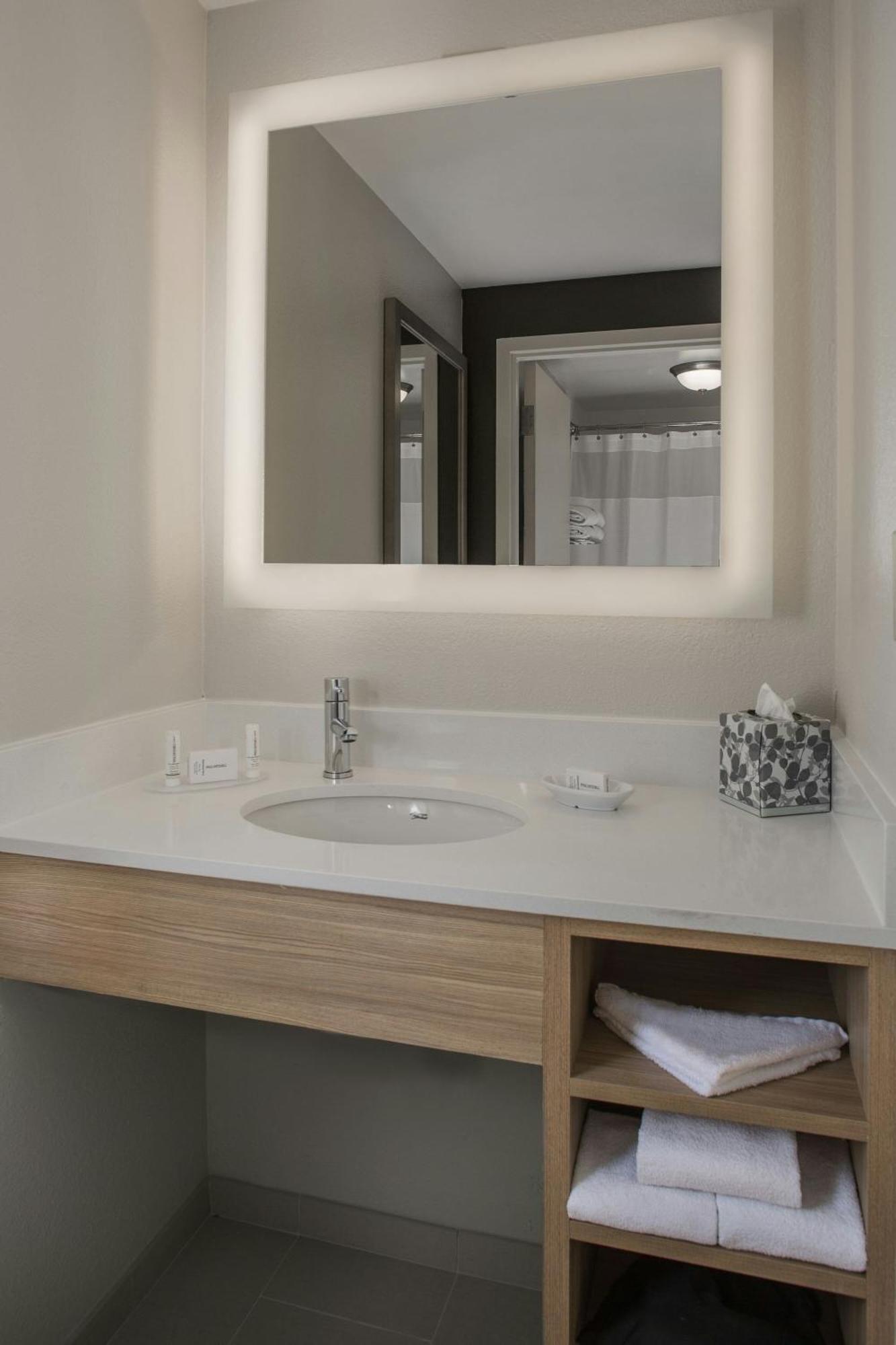 Springhill Suites By Marriott New Orleans Warehouse Arts District Екстер'єр фото