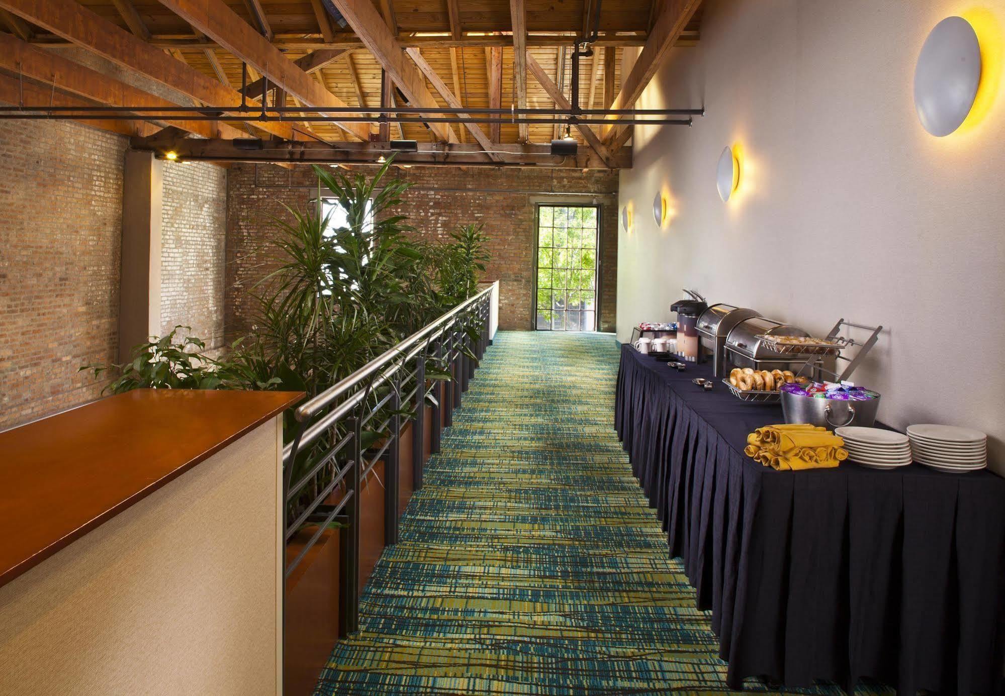 Springhill Suites By Marriott New Orleans Warehouse Arts District Екстер'єр фото
